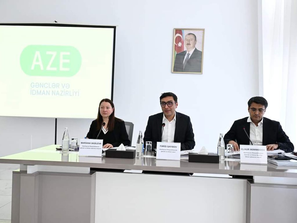 Gənclər və idman naziri federasiya nümayəndələri ilə görüşüb